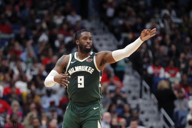 布朗33分广州力克深圳5连胜 同曦送江苏3连败