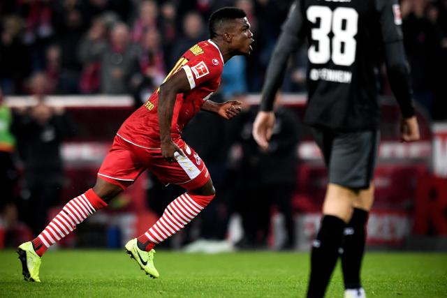 赵继伟19+10辽宁4-0横扫新疆 成就3连冠伟业